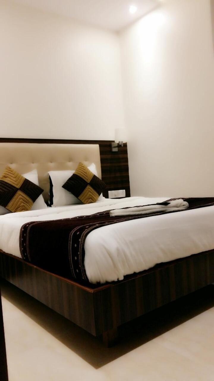 Hotel Golden City Mumbai Exterior photo